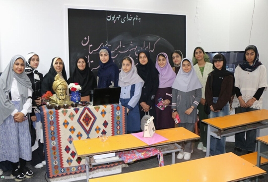 نشست بهارانه مرکز آفرینش‌های ادبی کانون فارس به مناسبت بزرگداشت فردوسی برگزار شد